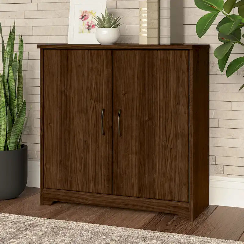 Petit meuble de rangement avec portes