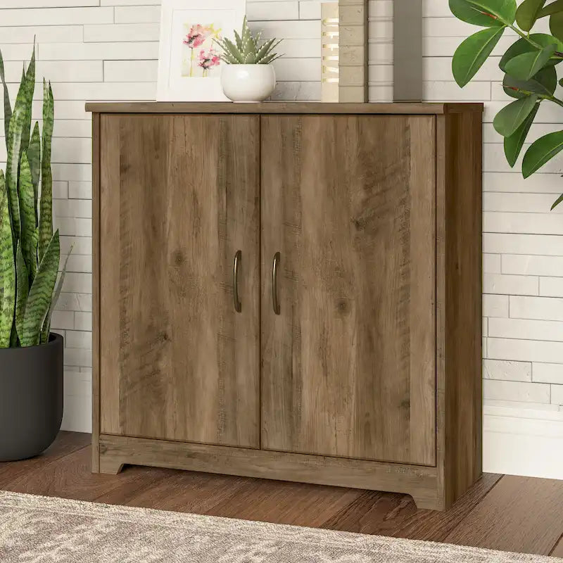 Petit meuble de rangement avec portes