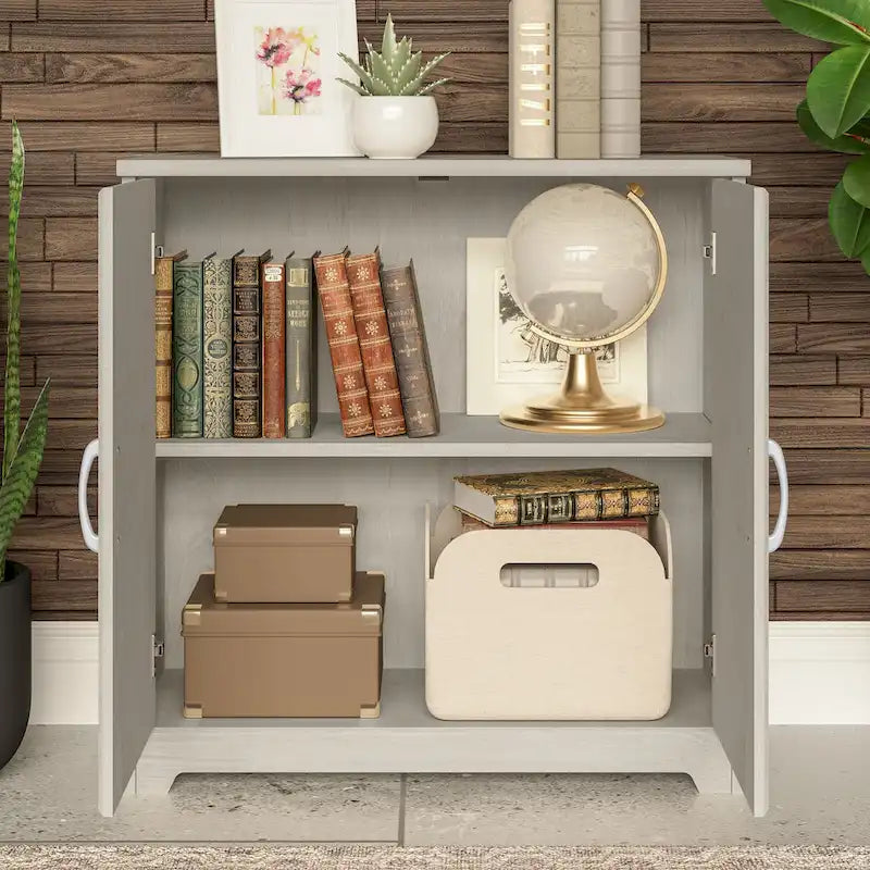 Petit meuble de rangement avec portes