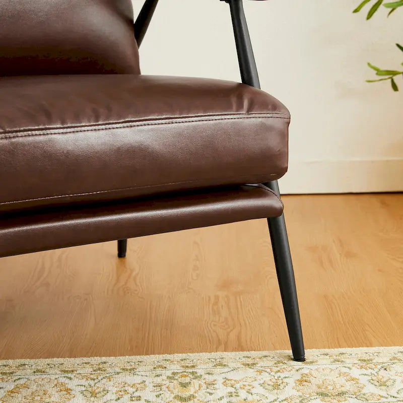Fauteuil d'appoint 28W en similicuir souple de style moderne du milieu du siècle - 28 L x 31 P x 30,75 H